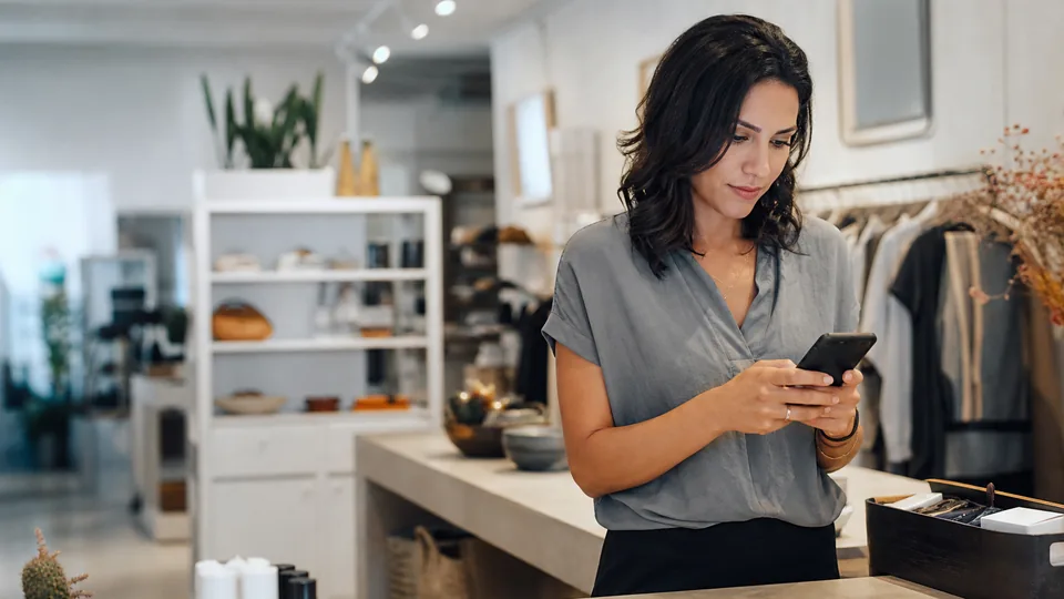 Best Text Messaging Services for Business and What to Check Before You Buy